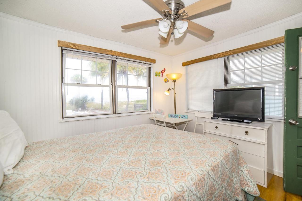 Sun N Fun Beachfront Vacation Rentals Indian Shores Exterior foto